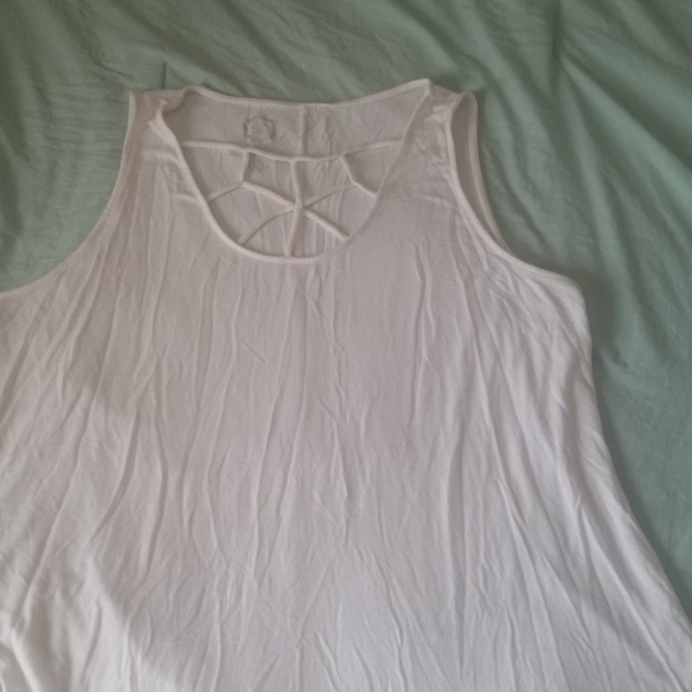 White tank